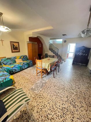 Foto 1 de Casa en venda a Guardamar de 3 habitacions amb terrassa i calefacció