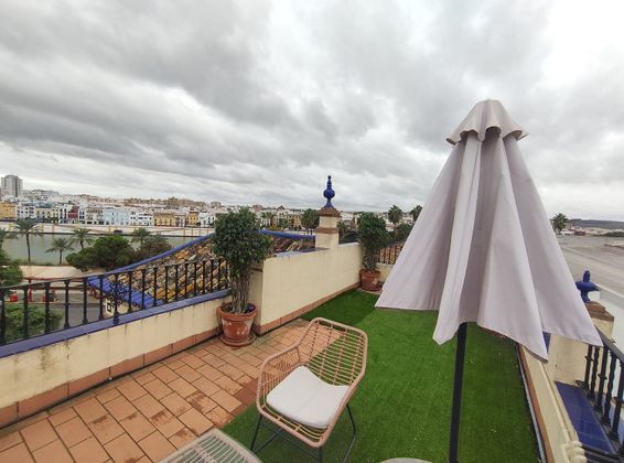 Foto 2 de Àtic en lloguer a Arenal de 4 habitacions amb mobles i balcó