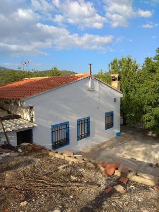 Foto 2 de Xalet en venda a Andilla de 3 habitacions amb terrassa i piscina