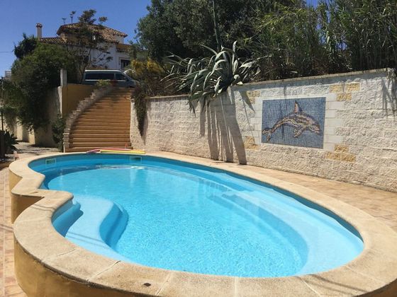 Foto 1 de Chalet en venta en Benajarafe – Almayate de 14 habitaciones con terraza y piscina