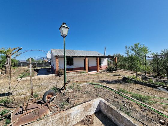 Foto 2 de Casa rural en venda a calle Los Tablazos de 4 habitacions amb piscina i jardí