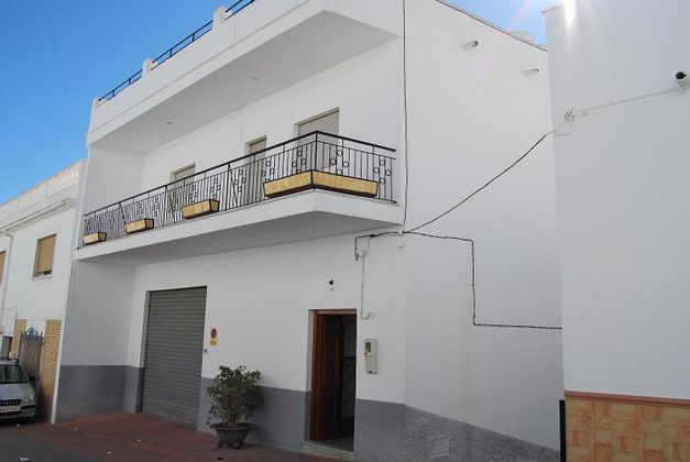 Foto 2 de Xalet en venda a Salobreña de 5 habitacions amb terrassa i garatge
