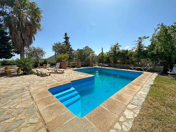 Foto 1 de Chalet en venta en Molvízar de 3 habitaciones con terraza y piscina