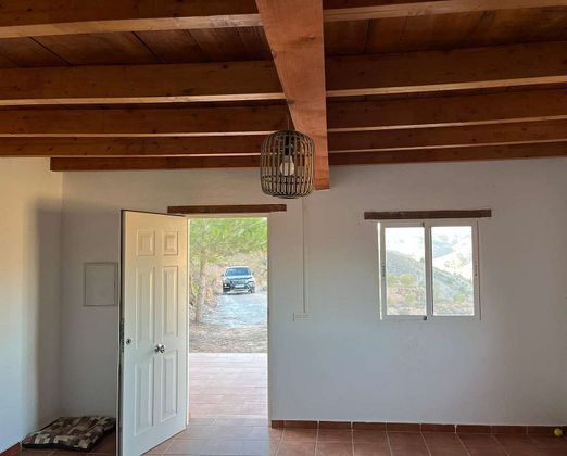 Foto 2 de Casa rural en venta en Vélez de Benaudalla de 2 habitaciones con terraza y jardín