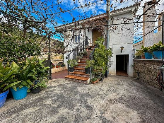 Foto 2 de Casa rural en venta en Vélez de Benaudalla de 5 habitaciones con terraza y piscina