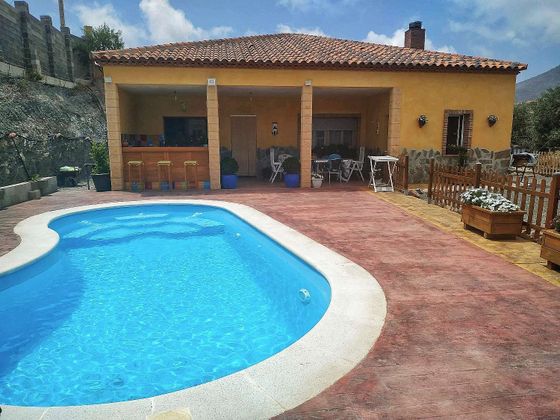 Foto 2 de Casa en venta en Vélez de Benaudalla de 3 habitaciones con terraza y piscina