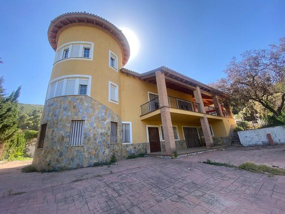 Foto 1 de Xalet en venda a urbanización La Vall D'aigües Vives de 4 habitacions amb terrassa i piscina