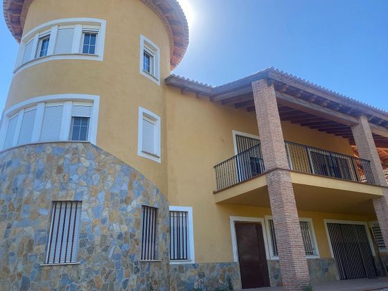 Foto 2 de Xalet en venda a urbanización La Vall D'aigües Vives de 4 habitacions amb terrassa i piscina