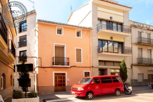 Foto 2 de Chalet en venta en calle Sant Agustí de 4 habitaciones con terraza