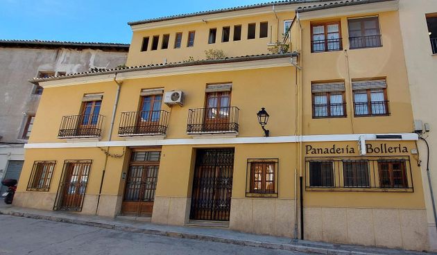 Foto 1 de Casa en venta en Xàtiva de 9 habitaciones con terraza y aire acondicionado