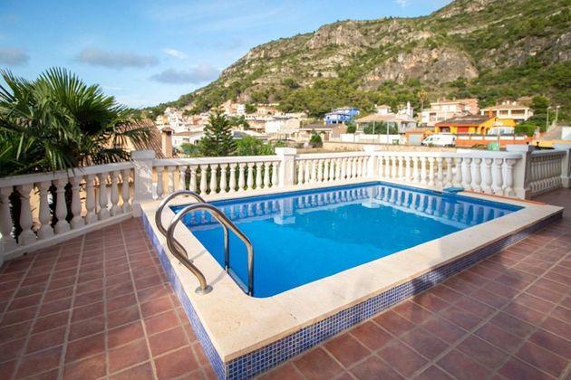 Foto 1 de Casa en venda a calle Lloma Dels Cabeçols de 3 habitacions amb terrassa i piscina