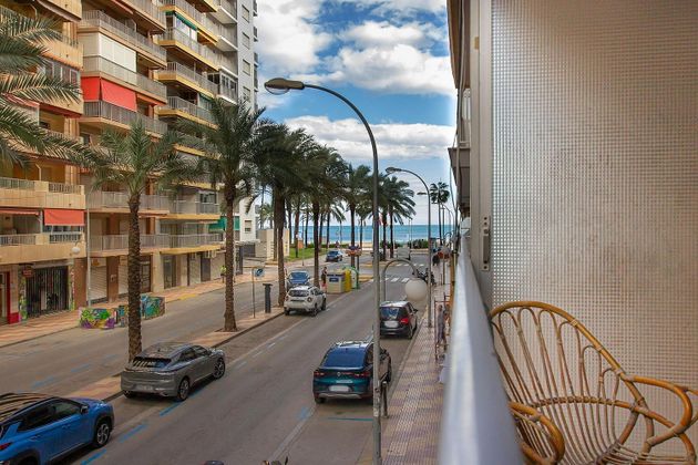Foto 1 de Pis en venda a avenida Blasco Ibáñez de 5 habitacions amb terrassa i balcó