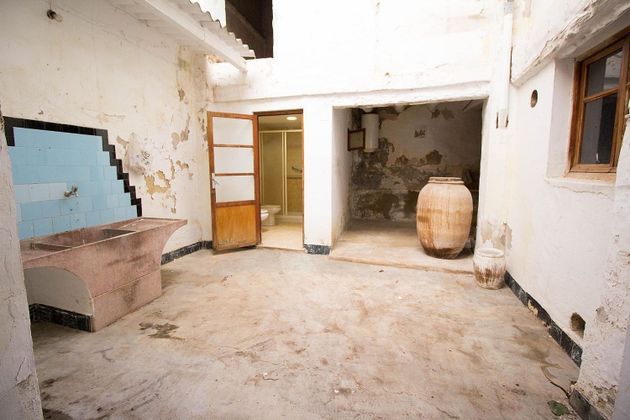Foto 2 de Casa en venta en Xàtiva de 3 habitaciones con balcón
