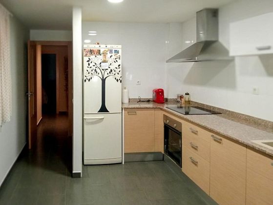 Foto 1 de Venta de piso en calle Sant Salvador de 2 habitaciones con ascensor