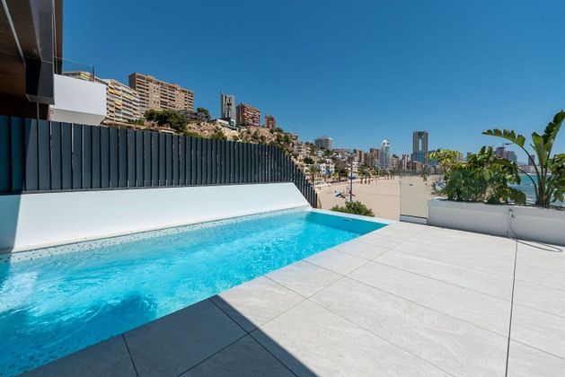 Foto 2 de Casa en venta en avenida De la Armada Española de 3 habitaciones con terraza y piscina