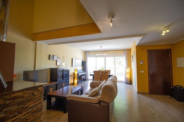Foto 2 de Casa en venta en calle Juan Tàrrega de 3 habitaciones con terraza y garaje