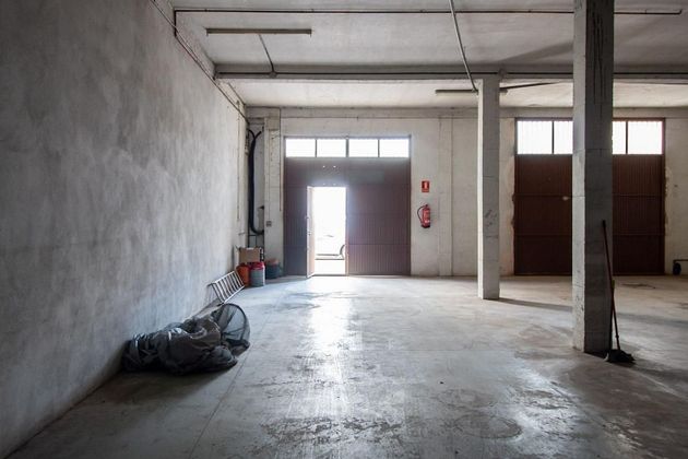 Foto 1 de Garatge en venda a calle Francesc Vendrell Mas de 168 m²