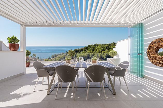 Foto 2 de Alquiler de casa adosada en calle Cataluña de 4 habitaciones con terraza y piscina