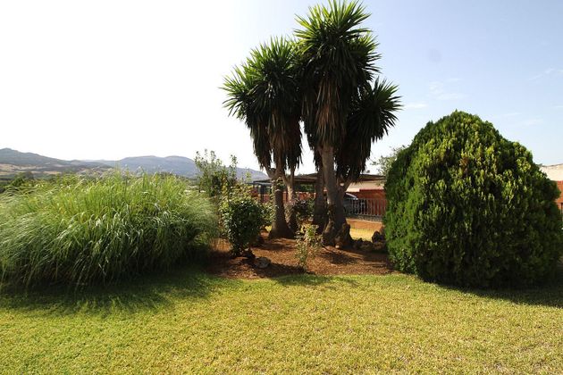 Foto 2 de Xalet en venda a Santa Marta de 6 habitacions amb terrassa i piscina