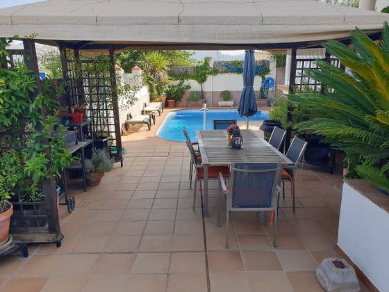 Foto 1 de Casa en venda a Ronda de 6 habitacions amb terrassa i piscina