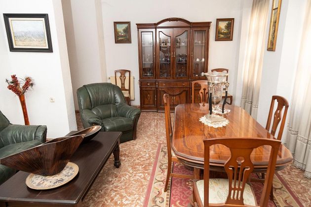Foto 1 de Pis en venda a Guadix de 3 habitacions i 150 m²
