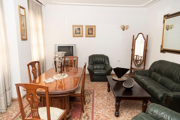 Foto 2 de Pis en venda a Guadix de 3 habitacions i 150 m²