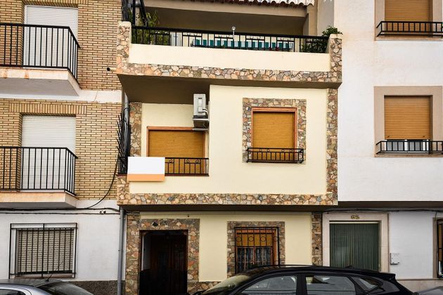 Foto 1 de Venta de chalet en Lanjarón de 5 habitaciones con terraza y balcón