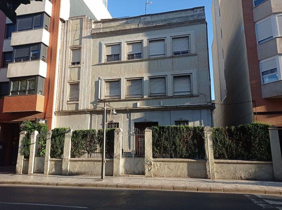Foto 2 de Casa en venda a San Ramón y Monte de Piedad de 1 habitació amb terrassa