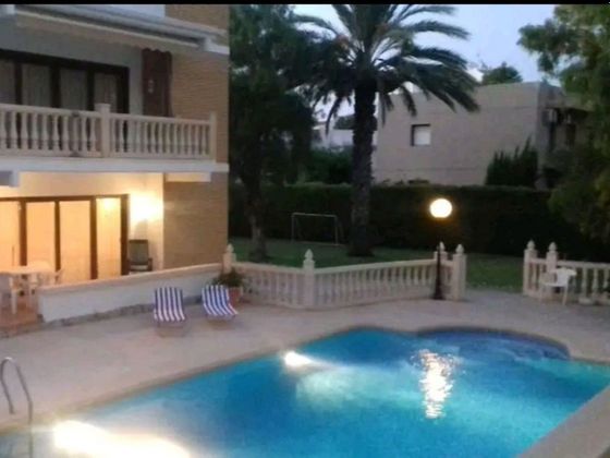 Foto 2 de Alquiler de casa en Arenal de 3 habitaciones con terraza y piscina