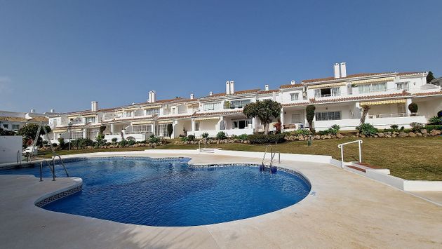 Foto 2 de Ático en venta en calle Benahavís de 2 habitaciones con terraza y piscina