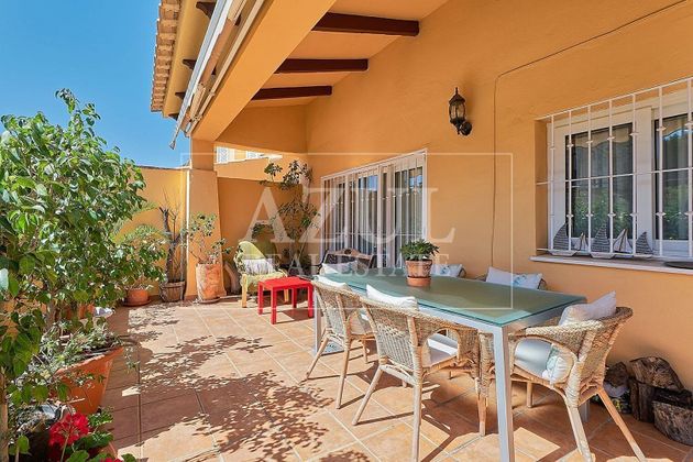 Foto 1 de Casa adosada en venta en El Mayorazgo - El Limonar de 5 habitaciones con terraza y piscina