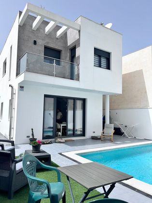 Foto 2 de Venta de chalet en Capellanía - Retamar de 3 habitaciones con terraza y piscina