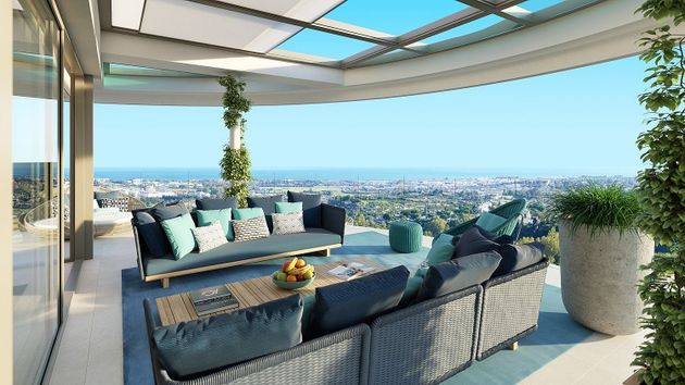 Foto 2 de Àtic en venda a Benahavís de 4 habitacions amb terrassa i piscina