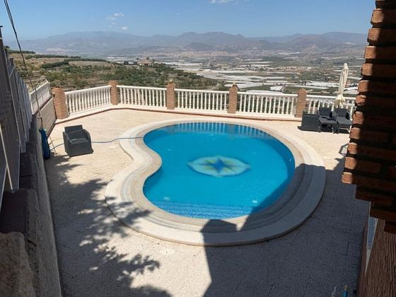 Foto 1 de Alquiler de chalet en Torrenueva de 4 habitaciones con terraza y piscina