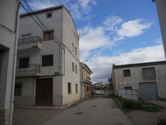 Foto 1 de Casa rural en venda a Landete de 4 habitacions amb garatge i balcó