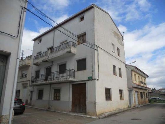 Foto 2 de Casa rural en venda a Landete de 4 habitacions amb garatge i balcó