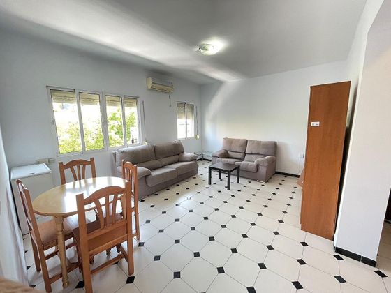 Foto 1 de Pis en lloguer a calle López de Gómara de 4 habitacions amb mobles i aire acondicionat