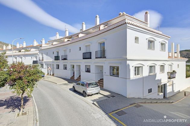 Foto 2 de Casa en venda a Salobreña de 4 habitacions amb terrassa i jardí