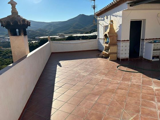 Foto 1 de Chalet en venta en Molvízar de 5 habitaciones con terraza y balcón
