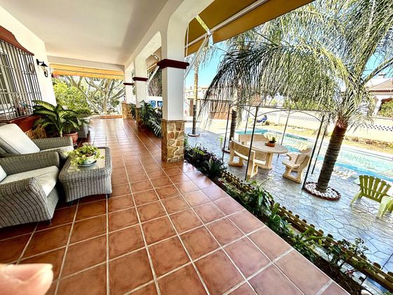 Foto 1 de Chalet en venta en Manantiales - Lagar - Cortijo de 4 habitaciones con terraza y piscina