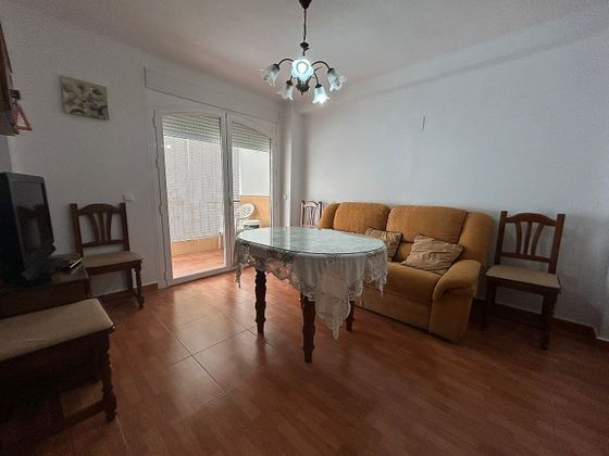 Foto 1 de Piso en alquiler en Alhaurín el Grande de 2 habitaciones con muebles y balcón