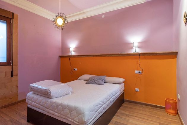 Foto 2 de Alquiler de piso en Russafa de 2 habitaciones con muebles y calefacción