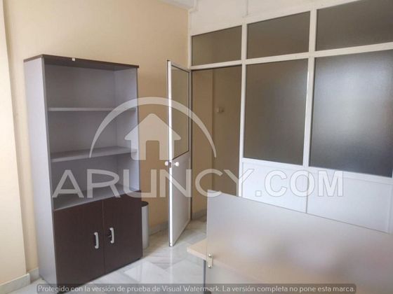 Foto 2 de Oficina en alquiler en Ciudad Jardín con aire acondicionado y ascensor
