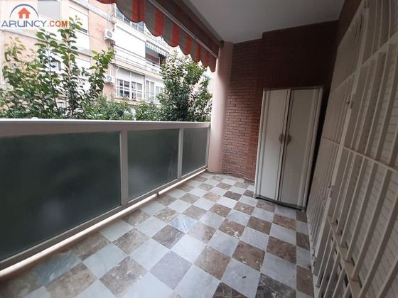 Foto 2 de Alquiler de piso en Nervión de 4 habitaciones con terraza y garaje