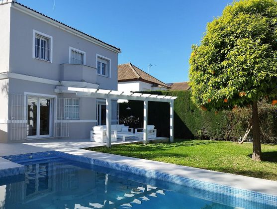 Foto 2 de Xalet en venda a Simon Verde de 4 habitacions amb terrassa i piscina