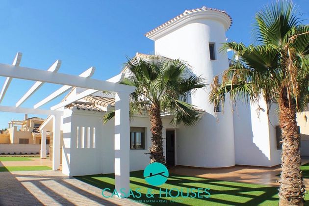 Foto 1 de Chalet en venta en Playa del Esparto-Veneziola de 3 habitaciones con terraza y piscina