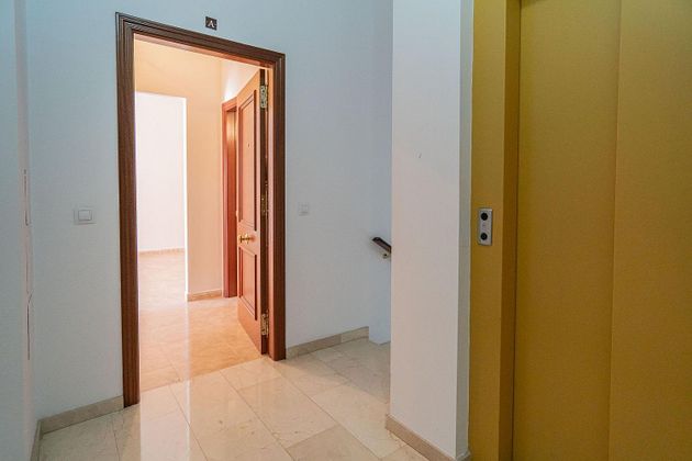 Foto 2 de Piso en venta en Villanueva de Algaidas de 3 habitaciones con balcón y ascensor