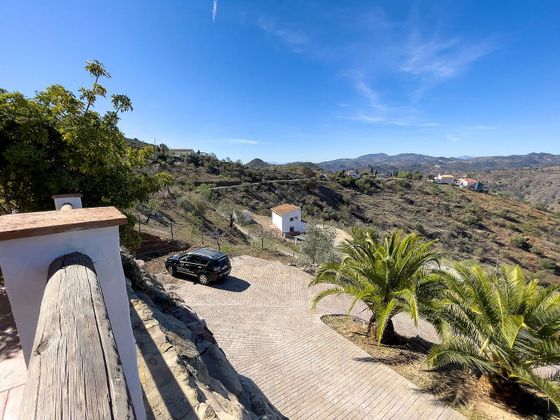 Foto 2 de Casa rural en venta en Almogía de 3 habitaciones con terraza y jardín