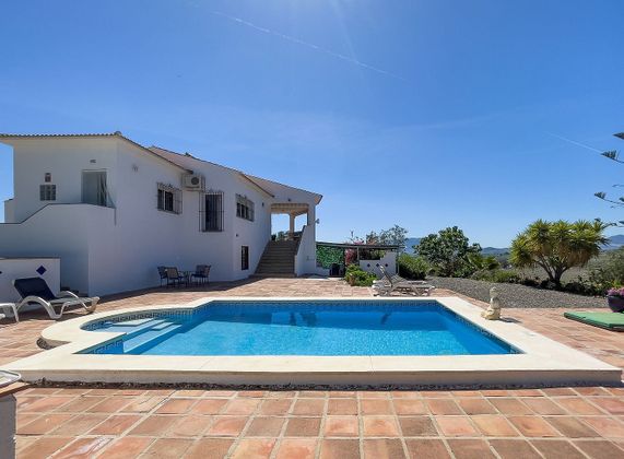 Foto 1 de Venta de chalet en Pizarra de 5 habitaciones con terraza y piscina