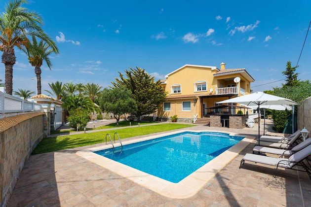 Foto 1 de Chalet en venta en avenida Del Cabo de 5 habitaciones con terraza y piscina